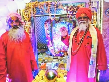 बंद रहे संकटमाेचक के द्वार, घर में किया हनुमान चालिसा का पाठ | New India Times