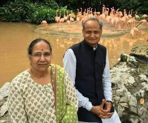 राजस्थान में अब कोराना मंत्रियों के घरों से आगे जाकर मुख्यमंत्री के घर तक दे चुका है दस्तक | New India Times