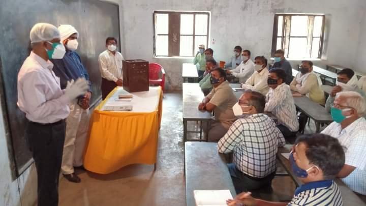 गांधी विद्यालय, डीएस कॉलेज व गुरु नानक इंटर कॉलेज में चल रहे मतगणना प्रशिक्षण का कलेक्टर ने लिया जायजा 2 गांधी विद्यालय, डीएस कॉलेज व गुरु नानक इंटर कॉलेज में चल रहे मतगणना प्रशिक्षण का कलेक्टर ने लिया जायजा | New India Times