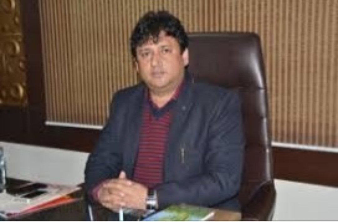 लखनऊ में शाइन सिटी इंफ्रा कंपनी के सीएमडी राशिद नसीम और उसके भाई व कंपनी के डायरेक्टर आसिफ नसीम पर इनाम घोषित, हजारों लोगों से लगभग 70 हजार करोड़ रुपये की धोखाधड़ी करने का है आरोप | New India Times