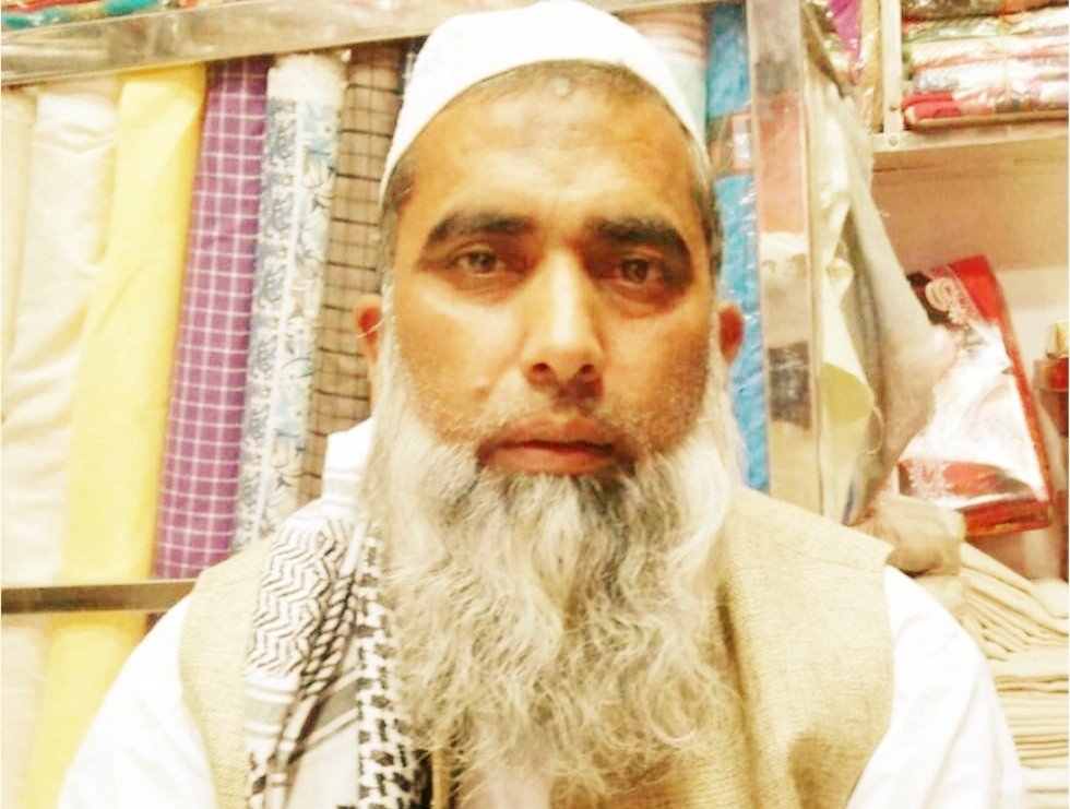 रमजान का महीना अमीरों को गरीबों की भूख-प्यास का अहसास कराने और नेक काम करने की प्रेरणा देता है, इस पाक महीने में नेकियों और इबादत से संसार में जो सुख की अनुभूति होती है उसकी कल्पना नहीं की जा सकती: हाजी यासीन | New India Times