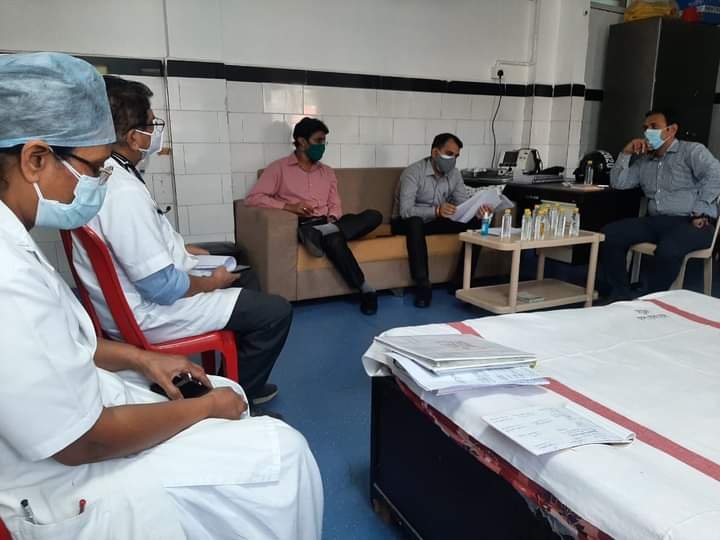 कलेक्टर द्वारा जिला चिकित्सालय का किया गया निरीक्षण, झाबुआ को जल्द ही मिलेगा एक एंबुलेंस: कलेक्टर 2 कलेक्टर द्वारा जिला चिकित्सालय का किया गया निरीक्षण, झाबुआ को जल्द ही मिलेगा एक एंबुलेंस: कलेक्टर | New India Times