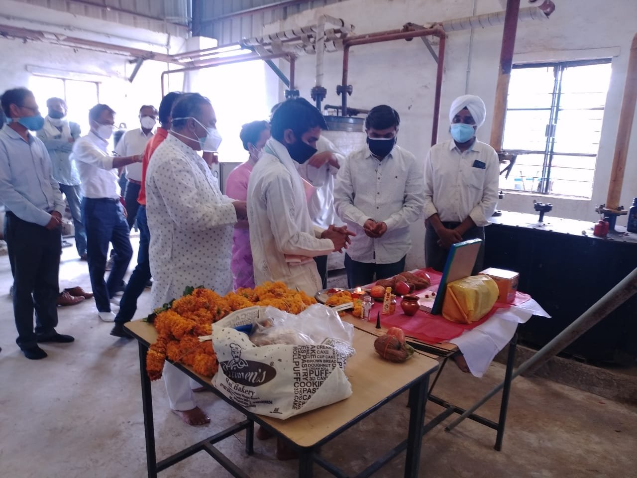 छिंदवाडा के लोगों को भाजपा जिलाध्यक्ष, भाजपा नेताओं एवं समाजसेवियों की सौगात: बोरिया में शुरू हुआ ऑक्सीजन प्लांट, प्रतिदिन मिलेगी 500 से 600 सिलेंडरऑक्सीजन | New India Times