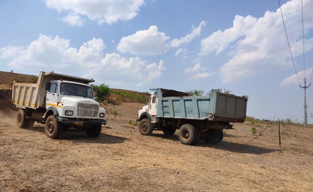 लॉक डाउन का फायदा उठा रहे हैं खनन माफिया, बिना अनुमति के धड़ल्ले से हो रहा है सरकारी मुरम का उत्खनन | New India Times