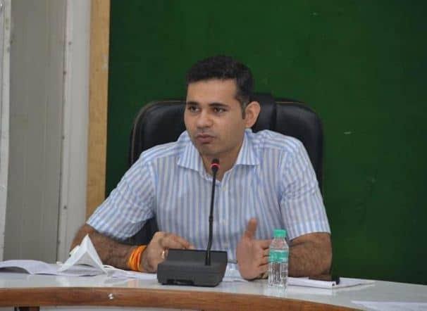 भोपाल कलेक्टर अविनाश लवानिया ने बाल विवाह रोकने के लिए सभी अधिकारियों को दिए सख्त निर्देश | New India Times
