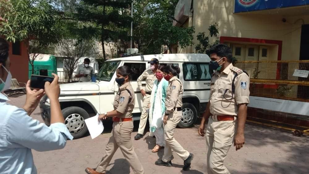 प्रदेश सरकार अपनी नाकामियों को छुपाने के लिए कांग्रेस नेताओं का कर रही मुंह बंद: राशिदा मुस्तफा | New India Times