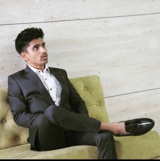 लॉक डाउन के बावजूद युवा आईकॉन दिलीप भिंडे 12 लाख से ज्यादा का ऑनलाइन कारोबार कर बने बिजनेसमैन | New India Times