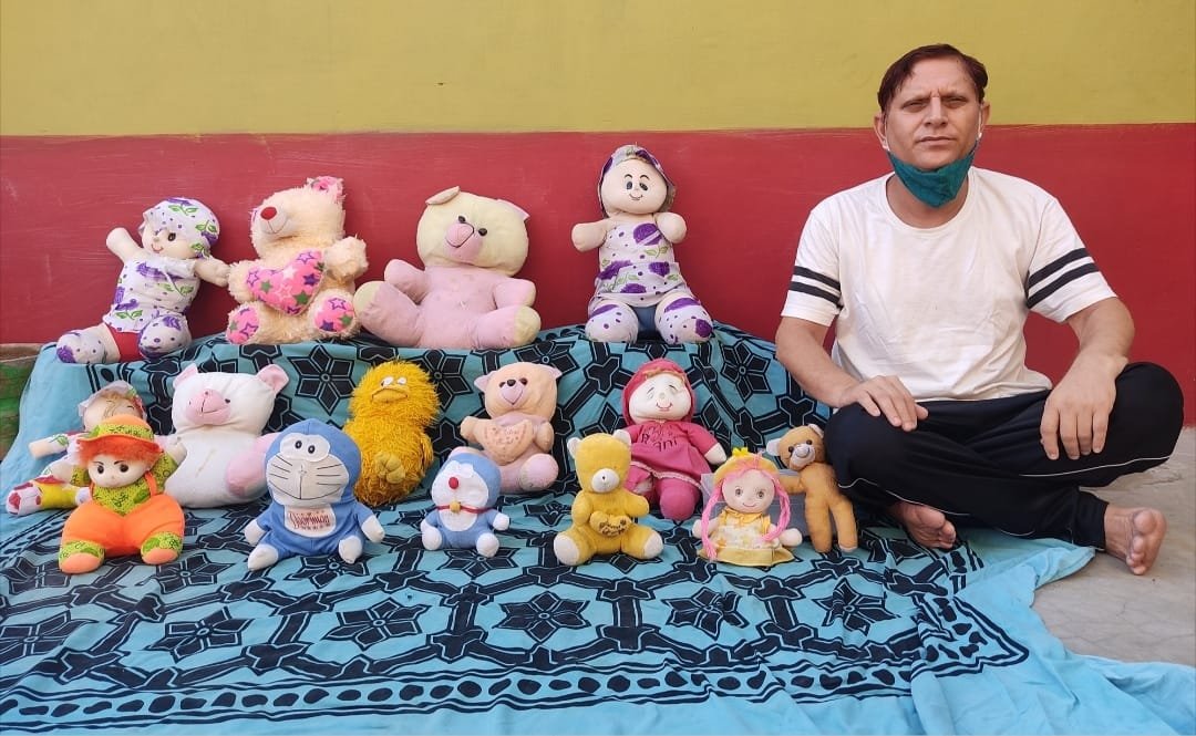ब्रज यातायात एवं पर्यावरण जन जागरूकता समिति उत्तर प्रदेश ने मथुरा में बनाई खिलौना बैंक, वंचित समाज के बच्चों को दिये जाएंगे खिलौने | New India Times