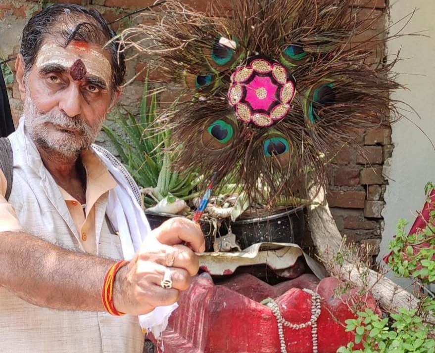 लॉकडाउन के चलते सादगी से घरों में दीये जलाकर मनाई गई परशुराम जयंती | New India Times