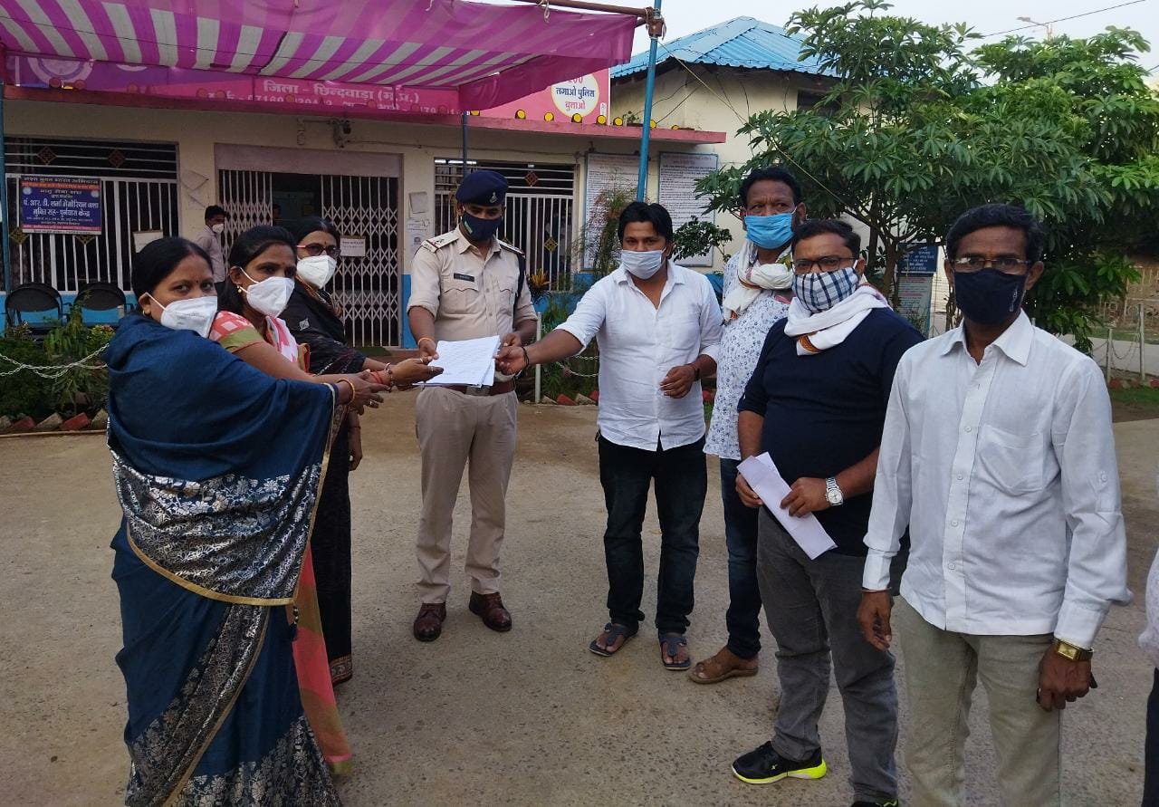 नगर पालिका में धरना के बाद भाजपा को मिली सफलता, जनता और वार्ड वासियों ने भाजपा मंडल अध्यक्ष सहित सभी पार्षदों का किया धन्यवाद | New India Times