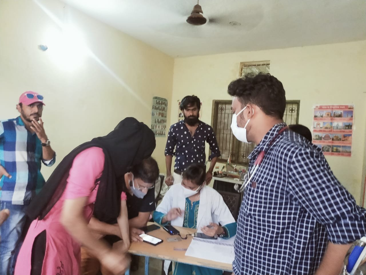 वैक्सीन लगवाने के लिए मुस्लिम समाज ने दिखाई सक्रियता, उमड़ा जन सैलाब, नूर ए मोहम्मदी मदरसे में वैक्सीन लगवाओ कार्यक्रम हुआ संपन्न | New India Times