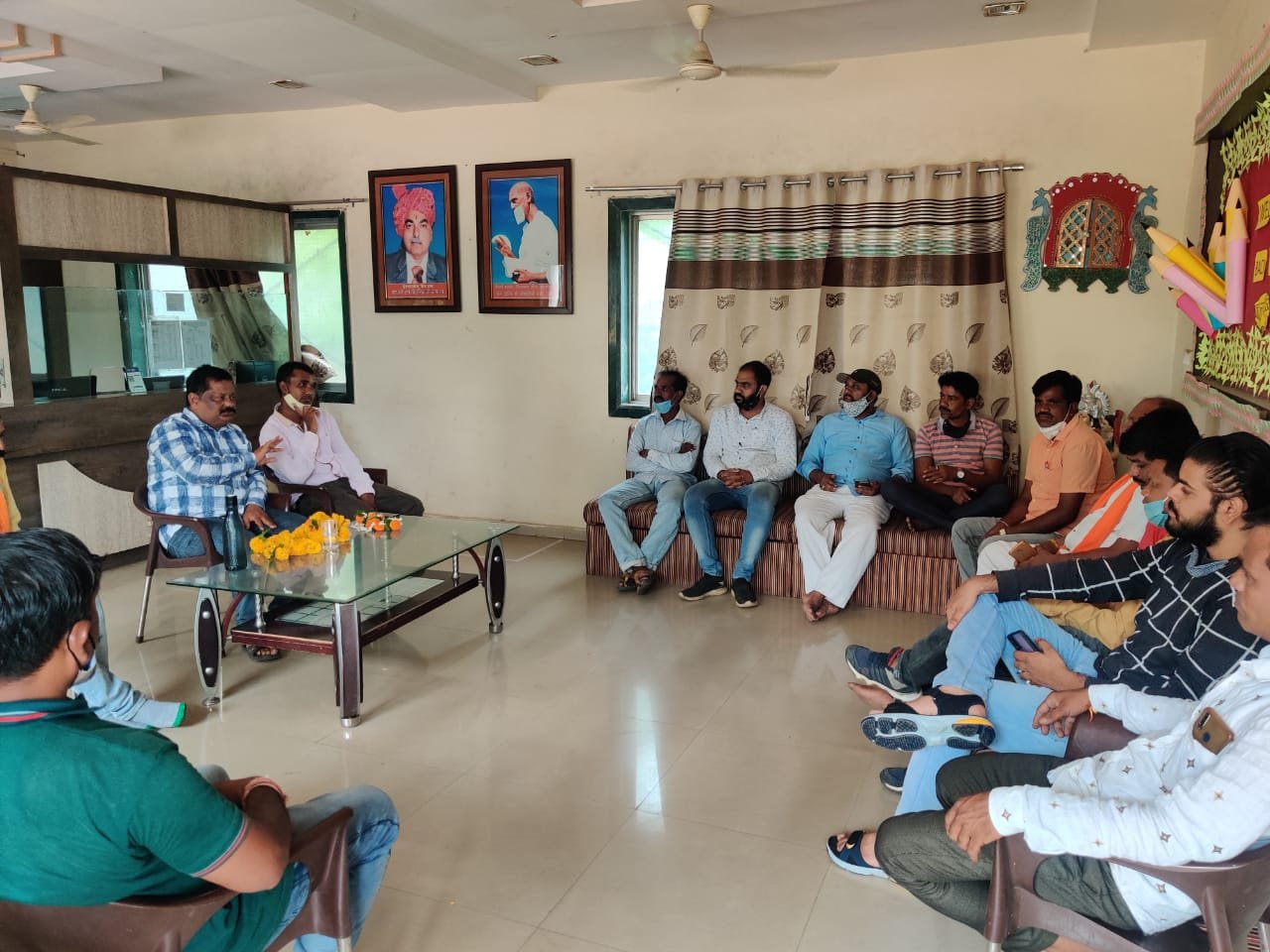 भाजपा कार्यकर्ताओं ने सुनी प्रधानमंत्री श्री नरेंद्र मोदी के मन की बात | New India Times