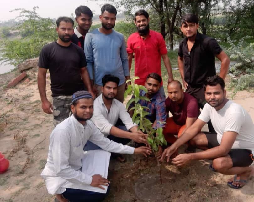 खादिम ए मिल्लत रुनकता कमेटी द्वारा किया गया पौधरोपण | New India Times
