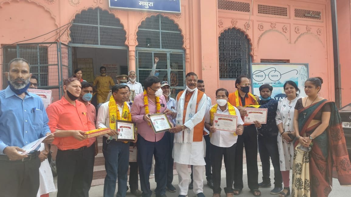 डॉक्टर्स डे पर किया गया डॉक्टरों को सम्मानित | New India Times