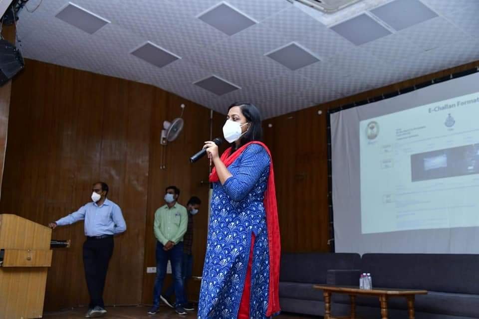 आम नागरिक ट्रैफिक नियमों के प्रति सजग हों व अन्य को भी इन नियमों के पालन के लिये जागरुक करें: स्मार्ट सिटी सीईओ जयति सिंह | New India Times