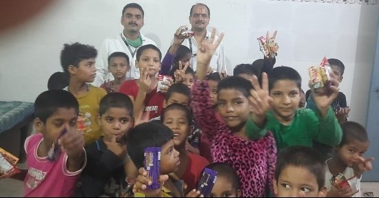 भारत सेवा न्यास ने असहाय बच्चों में की खाद्य सामग्री वितरित | New India Times