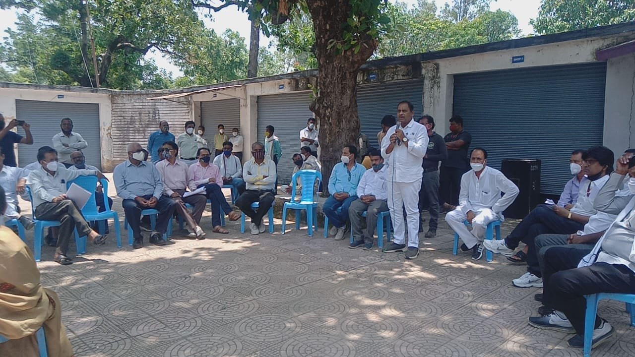 कोयला खदान से जुड़े श्रमिक संगठन इण्टक ने जीएम आफिस के सामने किया प्रदर्शन | New India Times