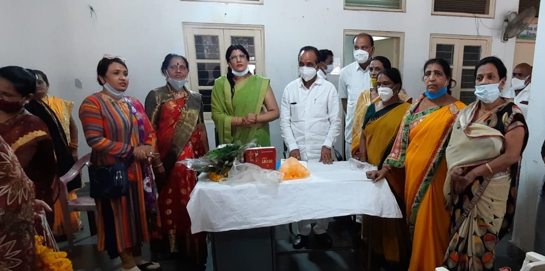 नकुल और कमलनाथ का दिल से माना आभार, संगठन के सदस्यों ने किरण चौधरी व सागर ब्यौत्रा का किया सम्मान | New India Times