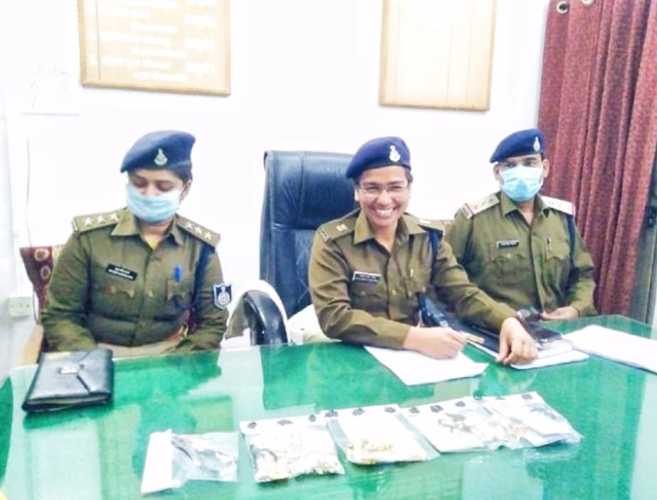 ग्वालियर जीआरपी ने पकड़ी लुटेरी गैंग, गाजियाबाद से ग्वालियर के बीच दे रहे थे लूट की वारदात को अंजाम | New India Times