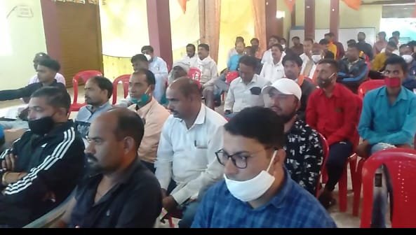 दमुआ मंडल की बैठक में पहुंचे जिला अध्यक्ष विवेक बंटी साहू, कार्यकर्ताओं में भरा जोश 2 दमुआ मंडल की बैठक में पहुंचे जिला अध्यक्ष विवेक बंटी साहू, कार्यकर्ताओं में भरा जोश | New India Times