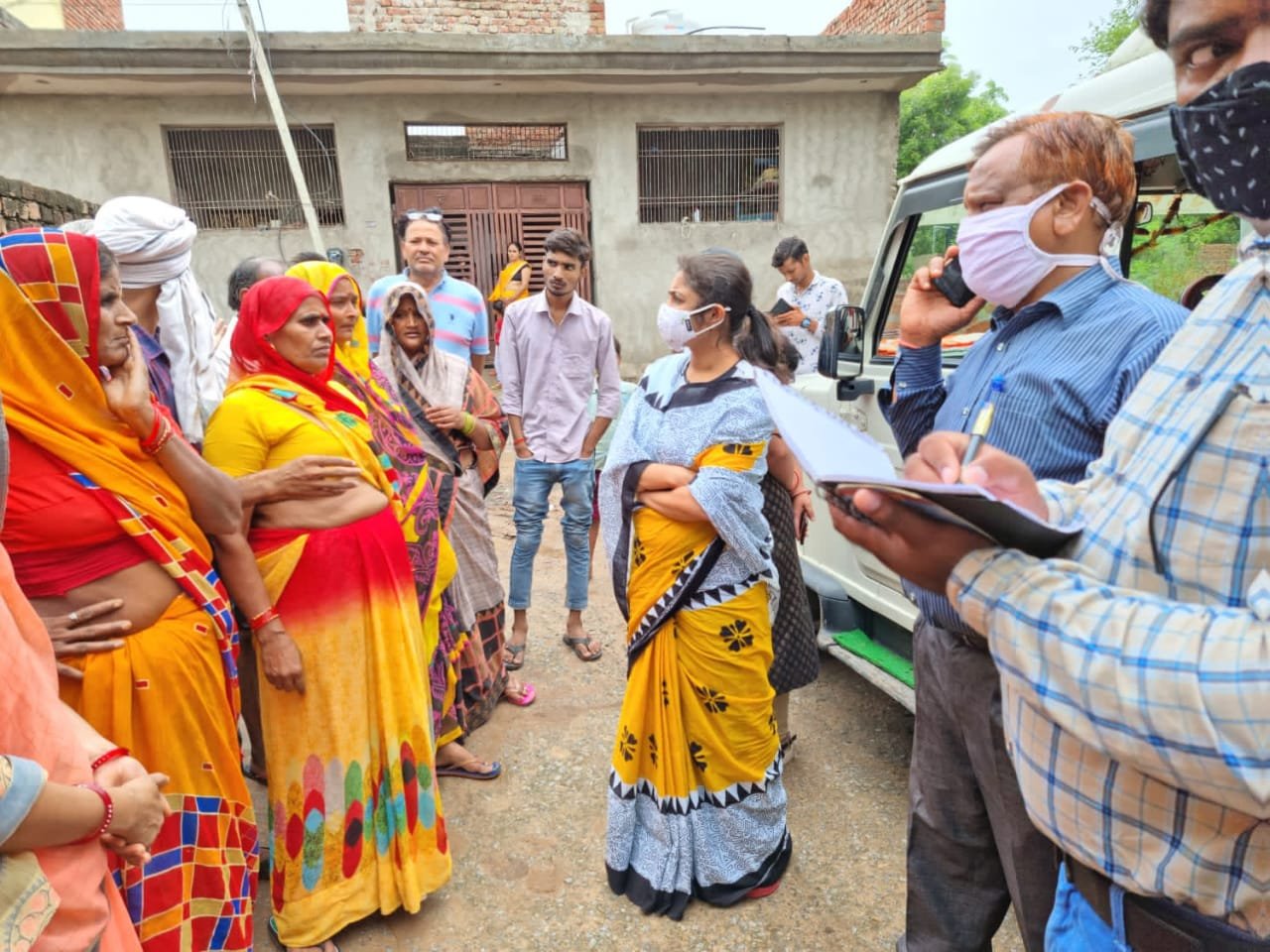 नगर परिषद सभापति खुशबू सिंह ने अधिकारियों साथ जगदम्बा कॉलोनी का किया निरीक्षण | New India Times