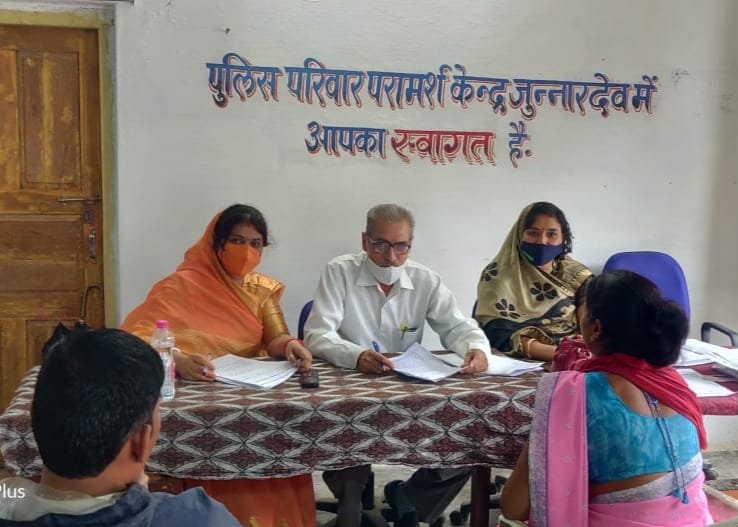 विकलांग पति पत्नी को किया एकत्रित, परामर्श दाताओं की समझाइश लाई रंग | New India Times