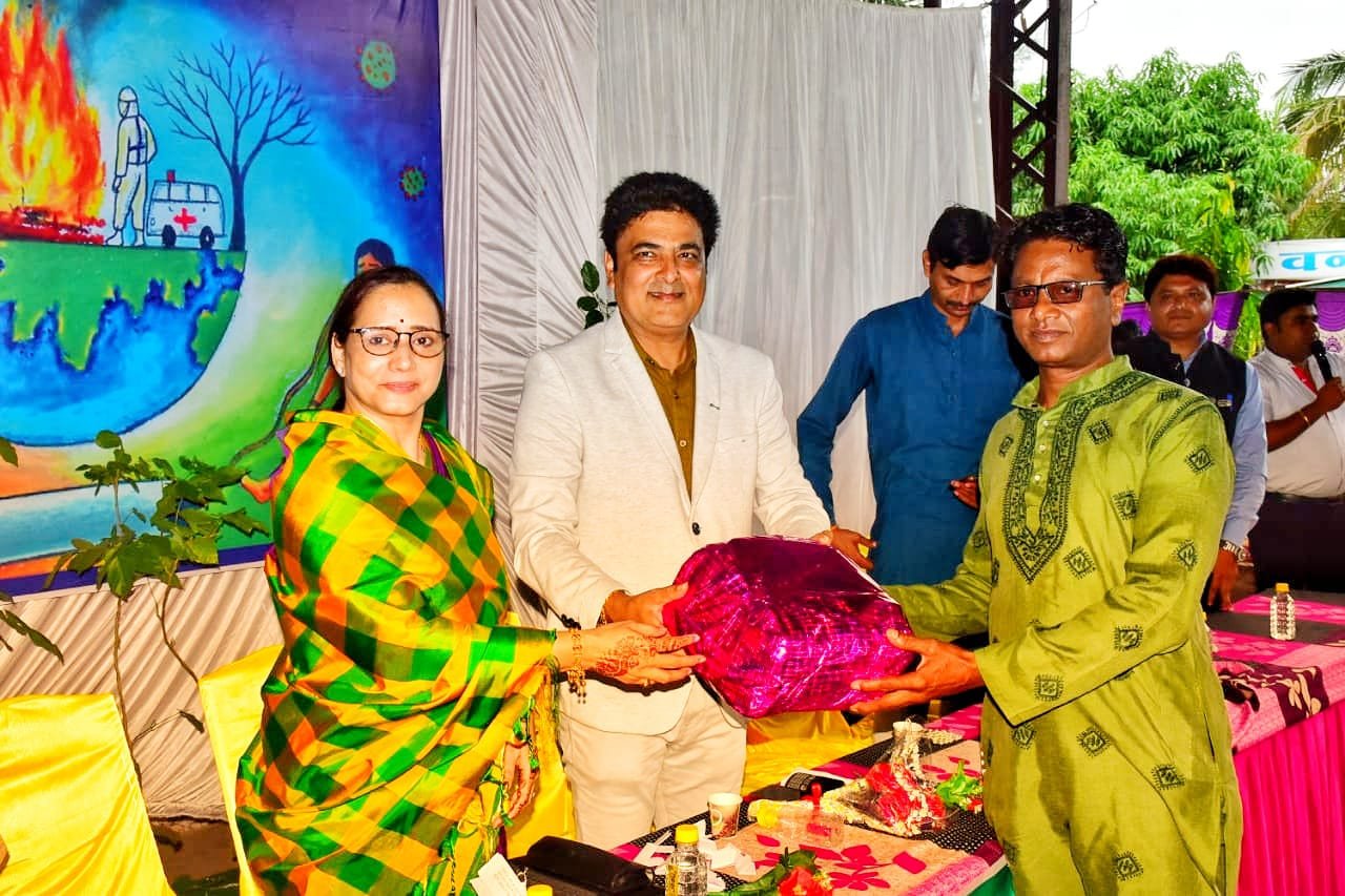 भाजपा प्रदेश मंत्री के साथ रोटरी क्लब अपना ने किया पौधारोपण | New India Times