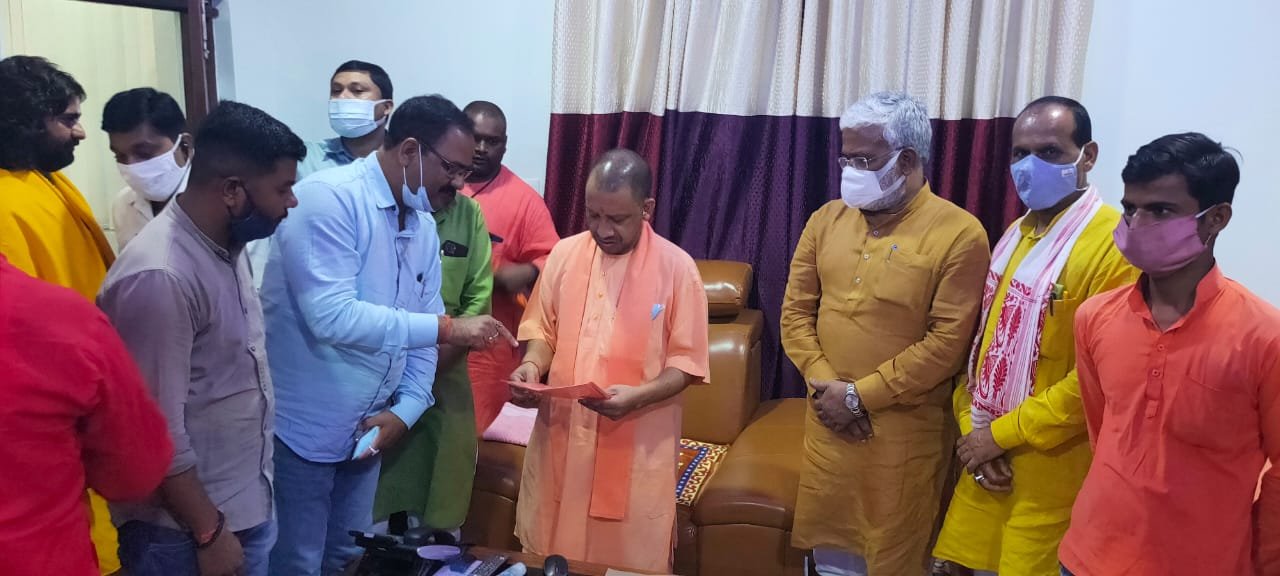 मुख्यमंत्री से मिला यूपीडब्लूजेयू प्रतिनिधिमंडल, सौंपा ज्ञापन | New India Times