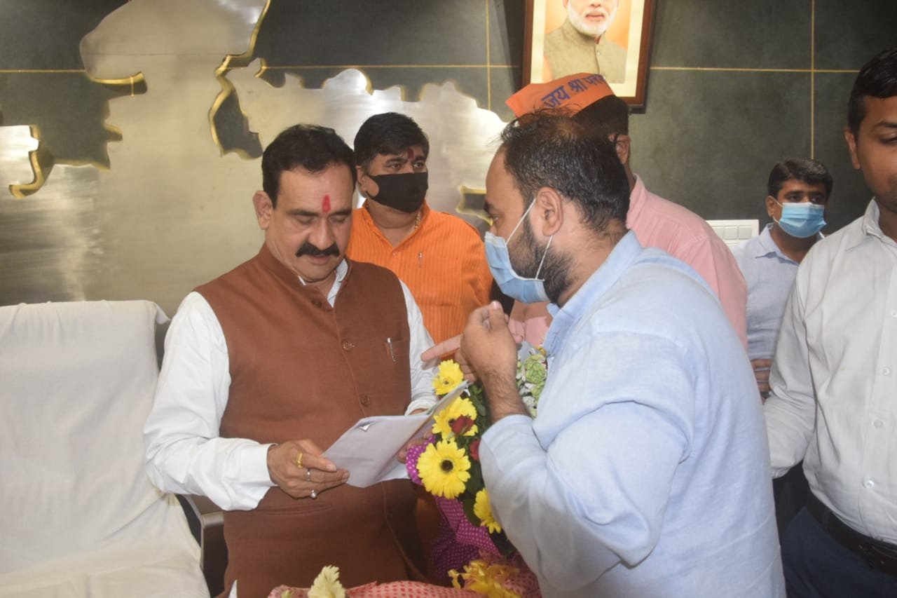 भोपाल के थाना गोविंदपुरा में फ़र्जी पत्रकार बता कर की गई कार्यवाही पर लगे सवालिया निशान आखिर फ़र्ज़ी पत्रकार बताने से पहले क्यों नहीं चेक किया गया उनका रजिस्ट्रेशन??? | New India Times