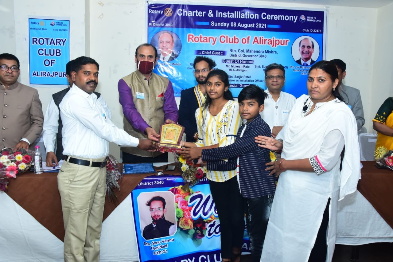 भंगुसिंह तोमर बेस्ट पालक एवं मार्गदर्शक समाजसेवी अवार्ड से हुए सम्मानित | New India Times