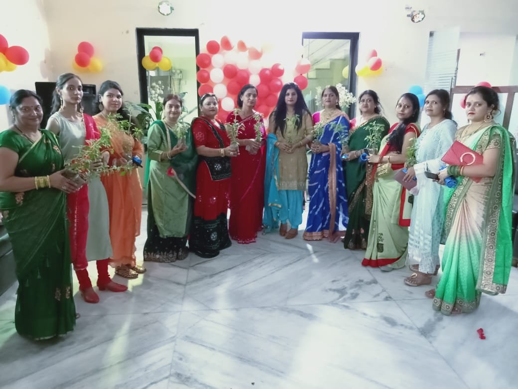 वैष्णवी फाउंडेशन ने मनाया हरियाली तीज, आयुर्वेद पर की चर्चा, औषधियुक्त पौधे लगाने का दिया संदेश | New India Times