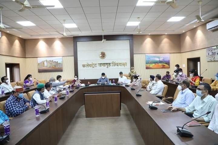 जिले में मोहर्रम और भुजलिया पर्व कोरोना गाइड लाइन का पालन करते हुये शांति और सद्भाव के साथ मनाये जायेंगे, शांति समिति की बैठक संपन्न | New India Times