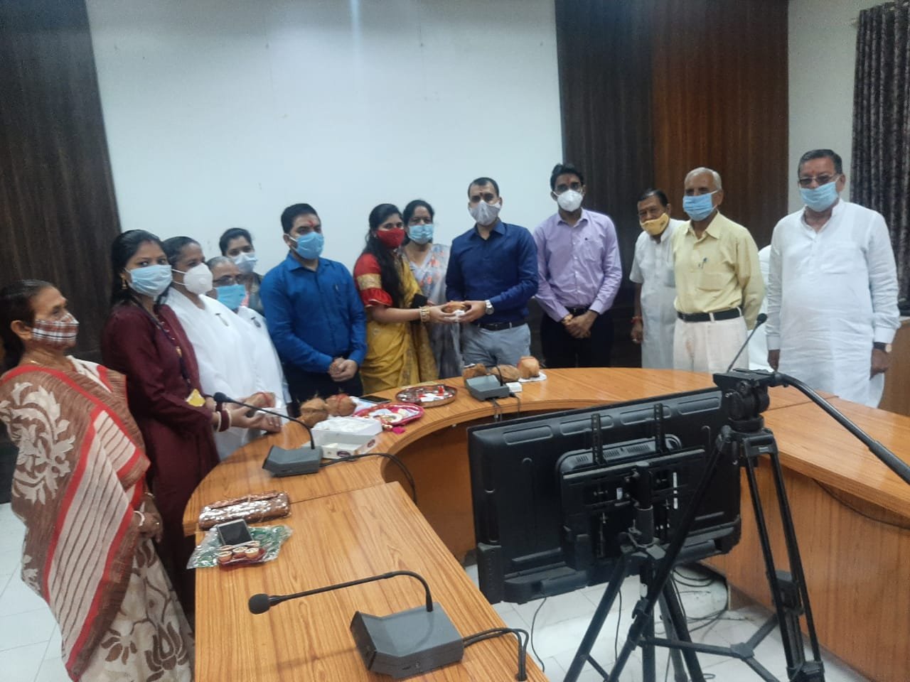 रक्षाबंधन के पावन पर्व पर रक्षासूत्र की अनूठी पहल, रक्षासूत्र हमारा रक्षा कवच: कलेक्टर | New India Times