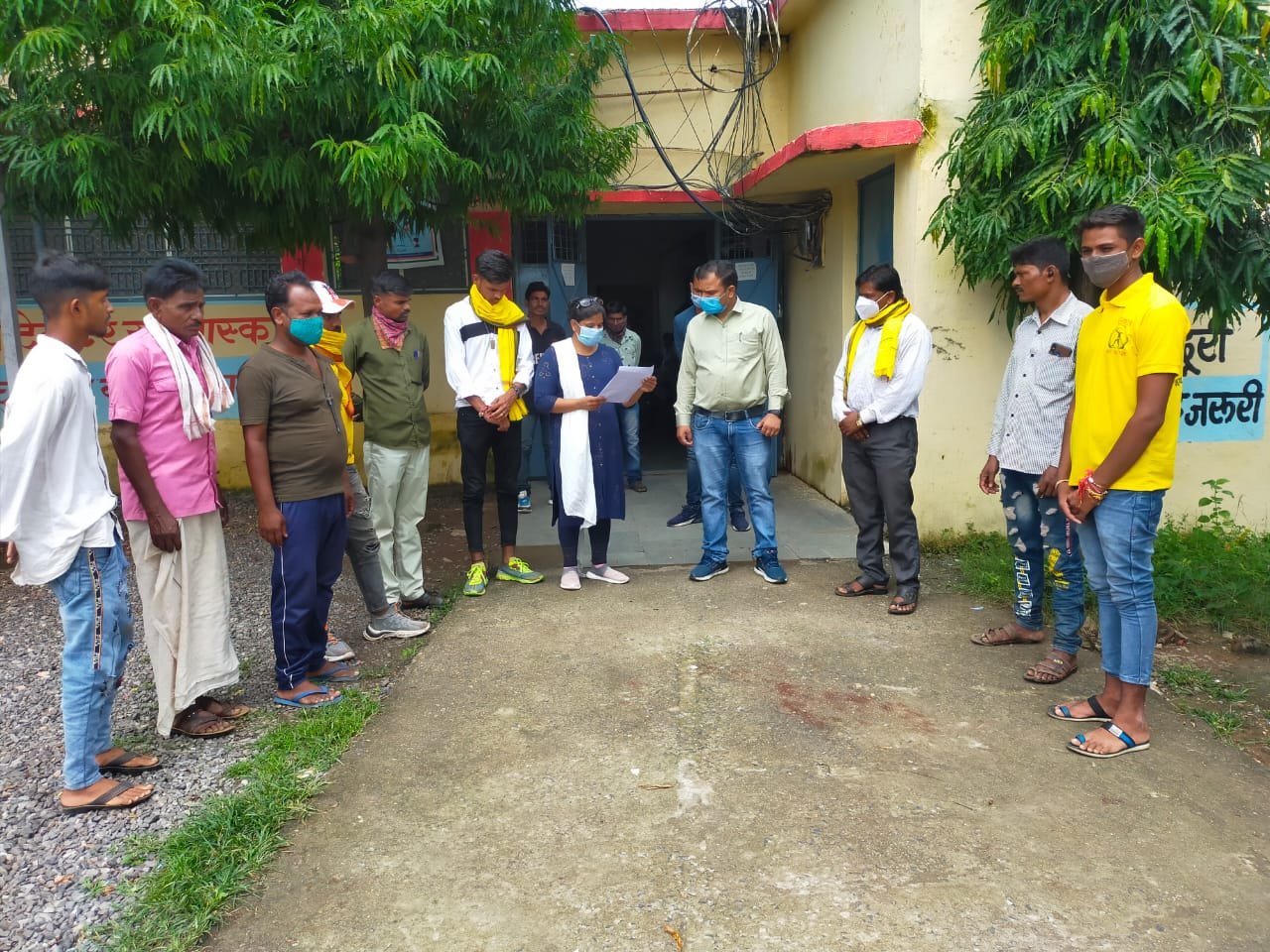 नीमच जिले मे घटीत घटना के संबंध में सामाजिक कार्यकर्ता सुमित्रा मेडा ने महामहिम राष्ट्रपति व राज्यपाल के नाम सौंपा ज्ञापन | New India Times