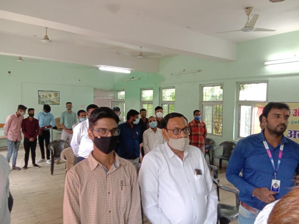 अतिरिक्त अपर जिला न्यायाधीश एवं प्रभारी अध्यक्ष तहसील विधिक सेवा समिति न्यायालय देवरी राकेश कुमार ठाकुर की अध्यक्षता में नेशनल लोक अदालत का हुआ आयोजन | New India Times