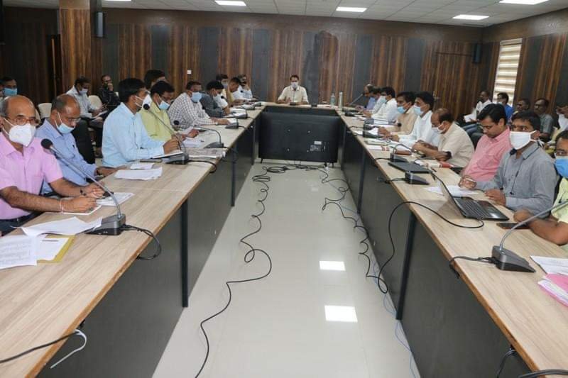 सीएम हेल्प लाइन के प्रकरणों का निराकरण पूरी गंभीरता के साथ करें, 17 सितंबर से टीकाकरण महाअभियान शुरू होगा: कलेक्टर | New India Times