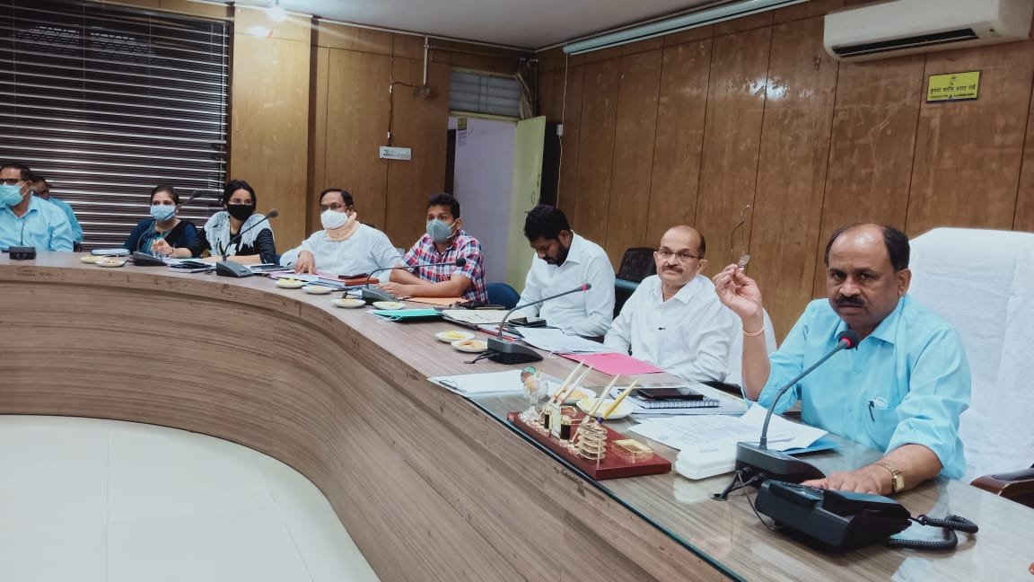 जीरो टॉलरेंस पर होगी धान खरीद, शत प्रतिशत पंजीकरण से होगी धान खरीद, अनियमितता पाये जाने पर क्रय एजेंसी के जिला प्रबंधक पर दर्ज होगी एफआईआर: डीएम डाॅ अरविंद कुमार | New India Times