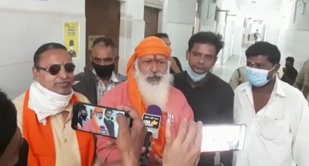 शिव सेना और हिंदू महासभा के पदाधिकारियों ने गांधी चौक की दुकानों का निर्माण करने के लिए सौंपा ज्ञापन | New India Times