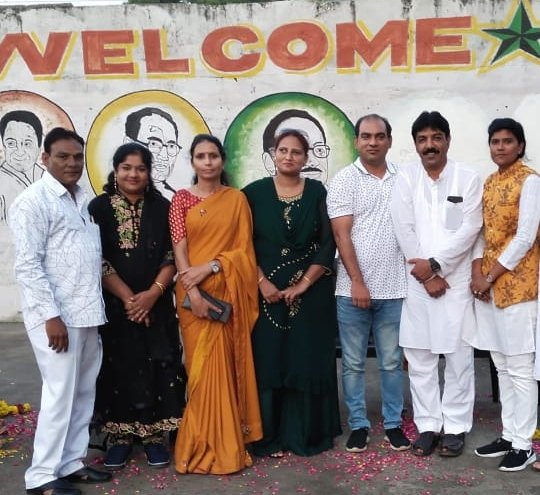 अल्पसंख्यक विकास कमेटी के नवनियुक्त अध्यक्षों को फूलों की माला पहनाकर व मिठाई खिलाकर किया गया स्वागत | New India Times