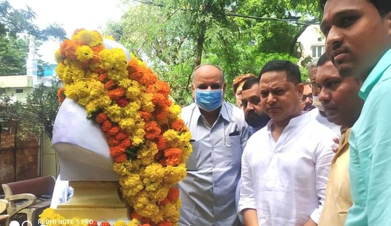 सेवा समर्पण अभियान नमो उपवन कार्यक्रम के तहत भाजपा ने किया वृक्षारोपण, गांधी जयंती पर माल्यार्पण कर श्रद्धा सुमन अर्पित | New India Times