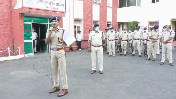 आगामी त्यौहारों के मद्देनज़र शहर में शांति व सुरक्षा व्यवस्था को लेकर किया गया 'डोमिनेशन मार्च' | New India Times
