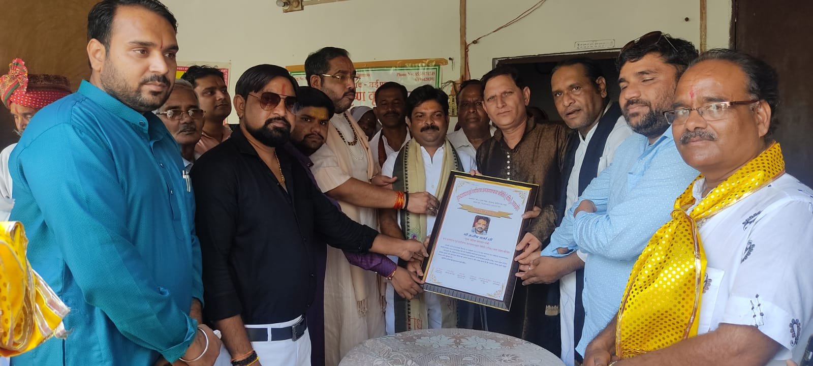 समाज के लिए सराहनीय कार्य करने के लिए मनीष शर्मा को किया सम्मानित    | New India Times