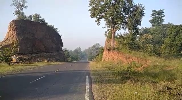 वर्षों से स्ट्रीट लाइट की मांग पर जिम्मेदार कब देंगे ध्यान, कुछ दिन पहले ही इसी जगह पर हुआ था गोली कांड | New India Times