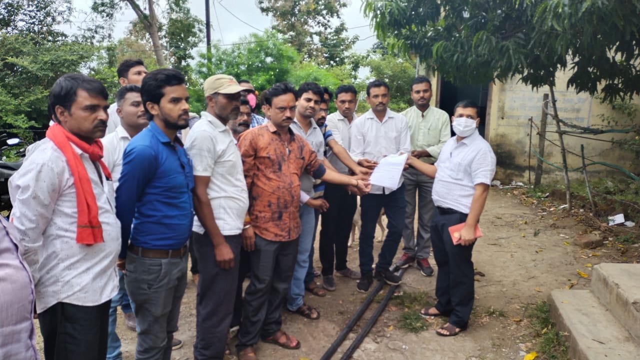 शिवराज सरकार में अतिथि शिक्षकों की हालत बदहाल, ज्ञापन देकर शासन को बताया अपना हाल | New India Times