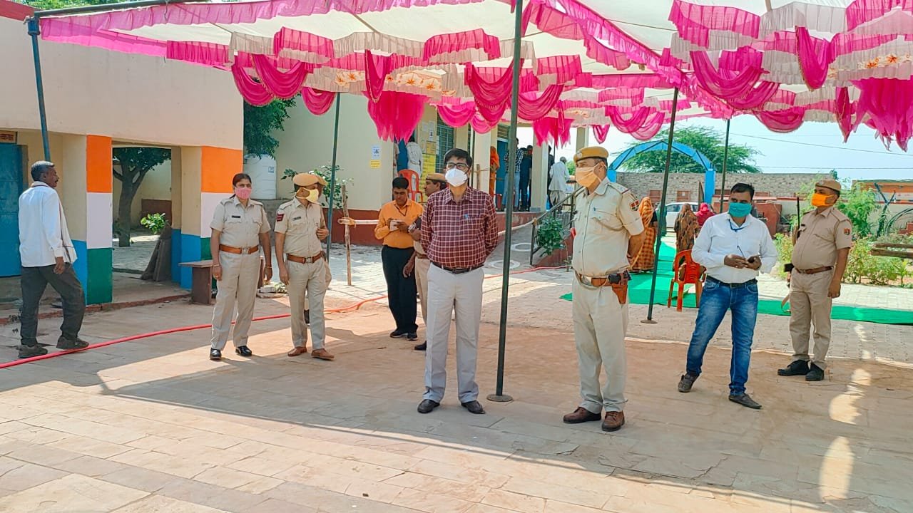 द्वितीय चरण का मतदान हुआ शांतिपूर्ण संपन्न, कुल 57.09 प्रतिशत हुआ मतदान, पंचायत समिति बाड़ी का 52.40 एवं सैंपऊ का 61.24 प्रतिशत रहा मतदान | New India Times