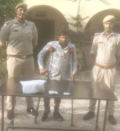 विकलांग मादक तस्कर एक करोड़ के चरस-गांजा के साथ हुआ गिरफ्तार | New India Times