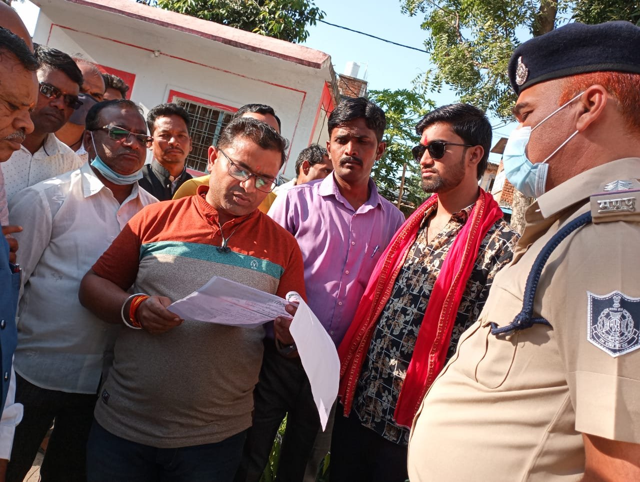 पूर्व मुख्यमंत्री व छिंदवाड़ा विधायक कमलनाथ द्वारा किसानों के साथ वादाखिलाफी करने पर भाजपा नगर मंडल जुन्नारदेव व भाजपा किसान मोर्चा के संयुक्त तत्वधान में एफआईआर दर्ज करने हेतु सौंपा गया ज्ञापन | New India Times