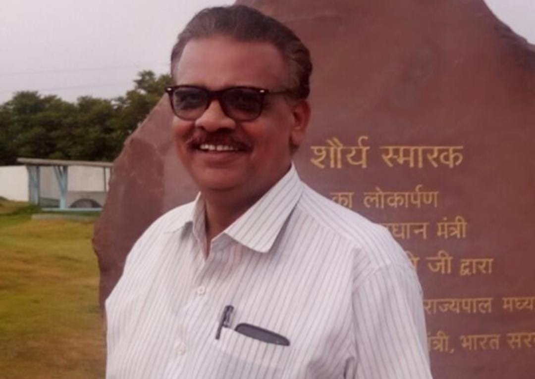 किस नेता की कृपा से जिले के एक ही अधिकारी को मिला डीईओ व डीपीसी का प्रभार, सरकार के नेताओं को पूरे जिले में नजर आया मात्रा एक योग्य अधिकारी??? | New India Times