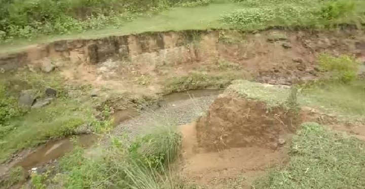 प्रमुख सचिव के आने से भाकरा के निस्तारित तालाब के जीणोंद्धार होने की आस जगी | New India Times