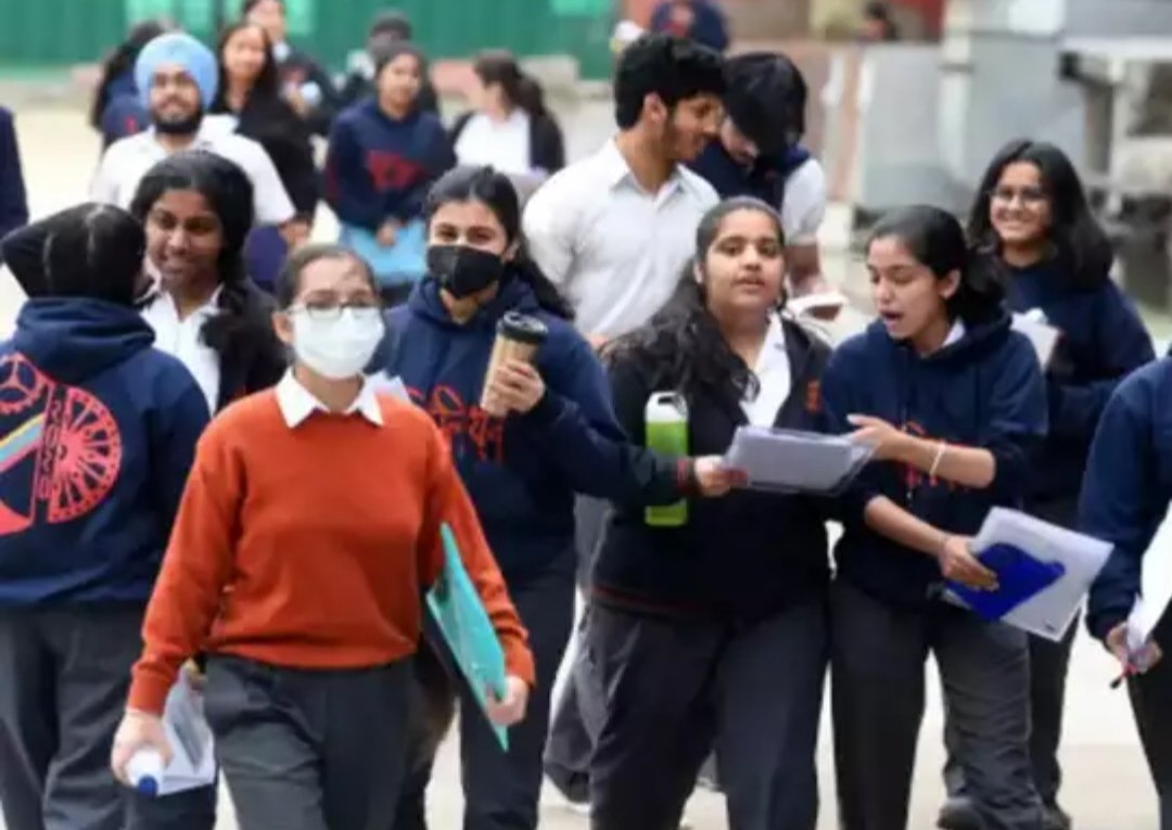 दिवाली की छुट्टियों के नए परिपत्रक पर मचा बवाल, शिक्षा विभाग ने नोटबंदी की तरह लाया तुगलकी फरमान  | New India Times